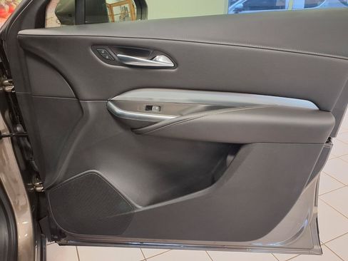 Used 2020 Cadillac XT4 Premium Luxury FWD image 12