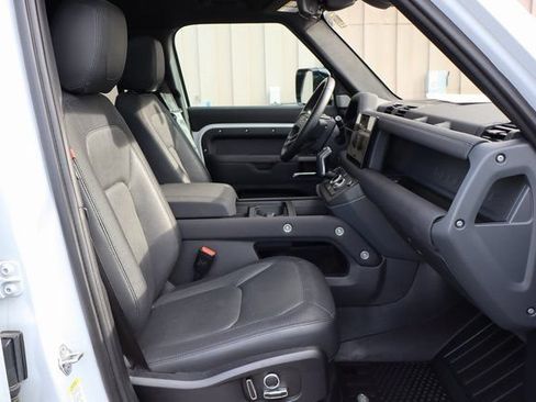 Used 2023 Land Rover Defender 130 X-Dynamic SE AWD/4WD image 56