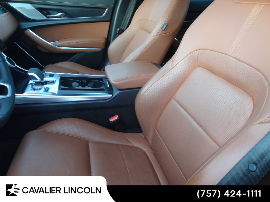 Used 2024 Jaguar XF R-Dynamic SE AWD/4WD image 15