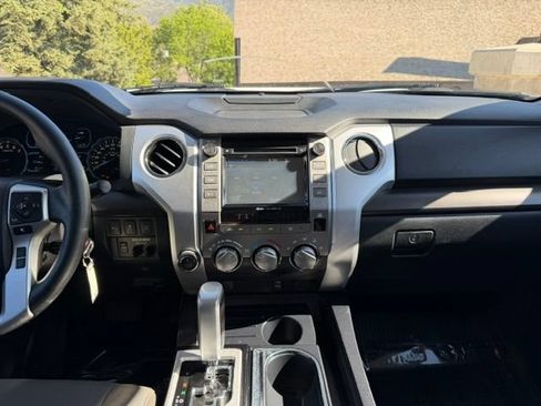 Used 2019 Toyota Tundra SR5 w/ Convenience Package AWD/4WD image 14