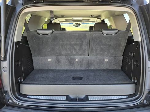 Used 2019 Chevrolet Tahoe Premier AWD/4WD image 17