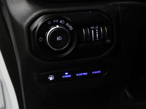 Used 2022 Jeep Wrangler Sahara image 48