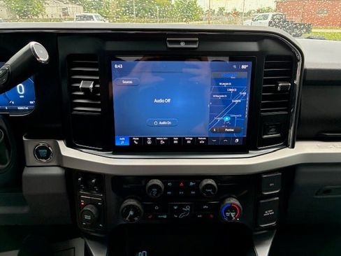 Used 2025 Ford F250 XLT w/ Black Appearance Package AWD/4WD image 23