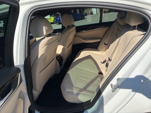 Certified 2023 BMW 540i w/ Convenience Package image 19