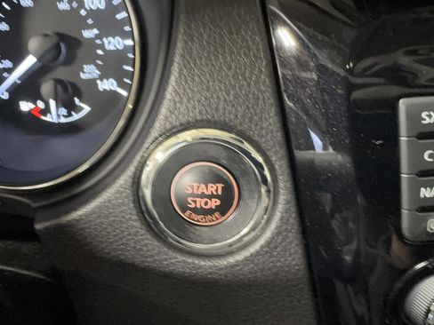 Used 2018 Nissan Rogue Sport SL w/ SL Premium Package image 17