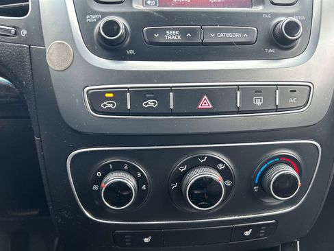 Used 2015 Kia Sorento LX image 28