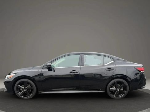 Used 2022 Nissan Sentra SR w/ Midnight Edition FWD image 8