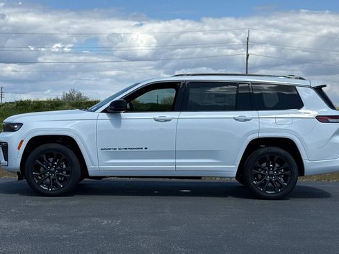 New 2026 Jeep Grand Cherokee L Limited AWD/4WD image 6