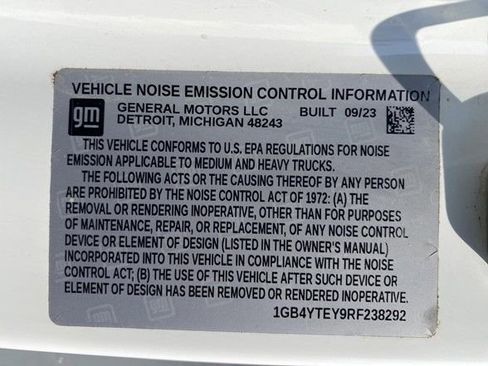 Used 2024 Chevrolet Silverado 3500 LT w/ Convenience Package image 78