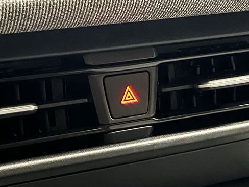 New 2026 Volkswagen Tiguan S image 10