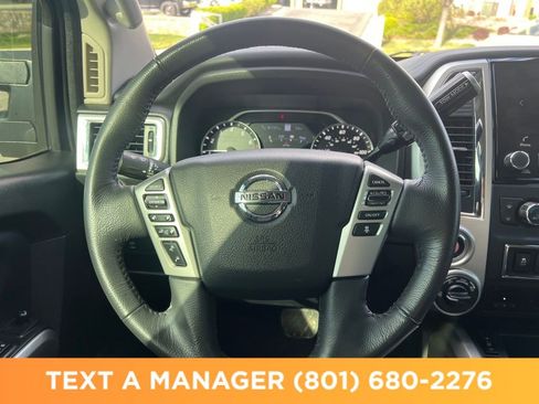 Used 2021 Nissan Titan SV w/ SV Convenience Package AWD/4WD image 14