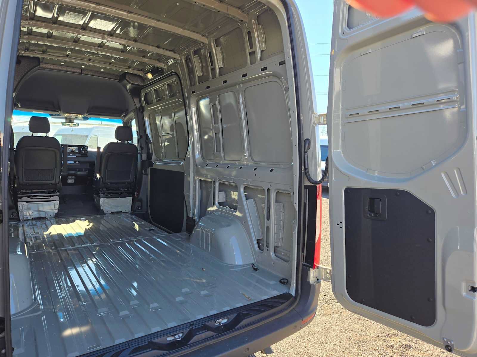 Used 2026 Mercedes-Benz Sprinter 2500 image 19