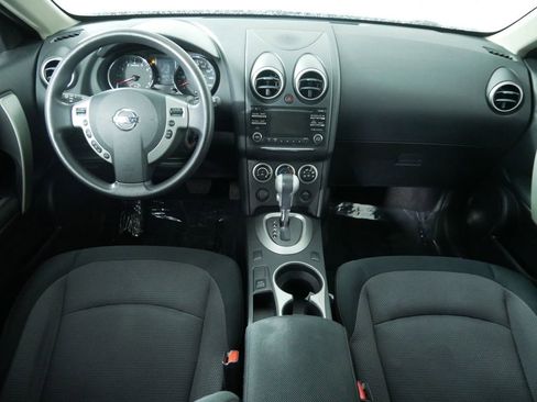 Used 2013 Nissan Rogue SV FWD image 17