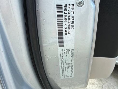 Used 2023 Chrysler Pacifica Touring-L FWD image 20