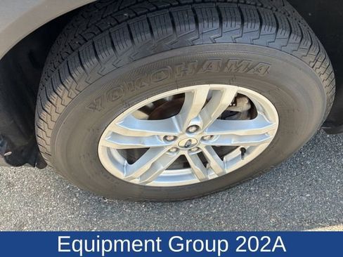 Used 2023 Ford Explorer XLT w/ Equipment Group 202A image 7