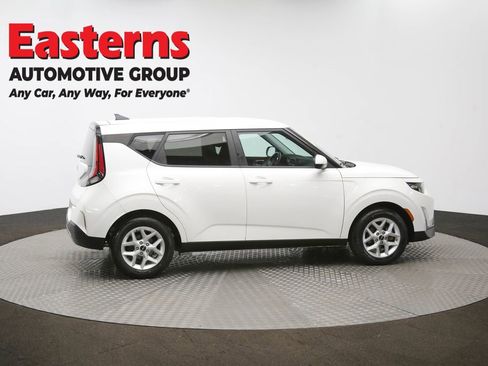 Used 2024 Kia Soul LX w/ Option Group 015 image 43