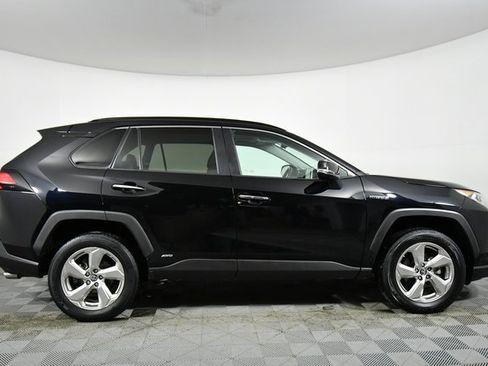 Used 2019 Toyota RAV4 Limited image 15