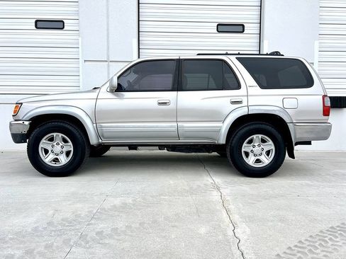 Used 1998 Toyota 4Runner Limited image 16