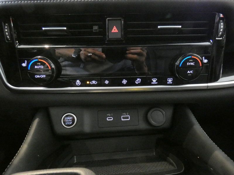 Used 2023 Nissan Rogue SL FWD image 24