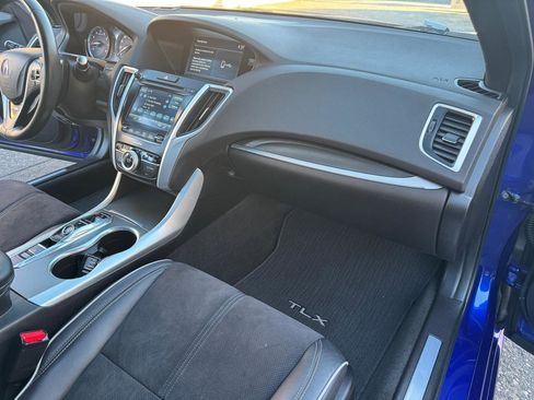 Used 2018 Acura TLX V6 w/ Technology & A-SPEC Pkg image 27