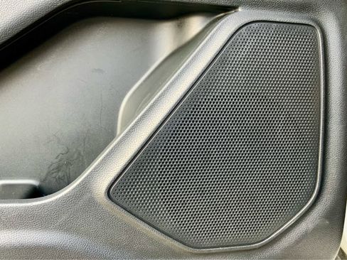 Used 2022 Ford Explorer XLT AWD/4WD image 58