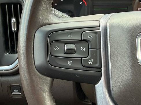 Used 2022 GMC Sierra 1500 SLT w/ SLT Premium Plus Package AWD/4WD image 11