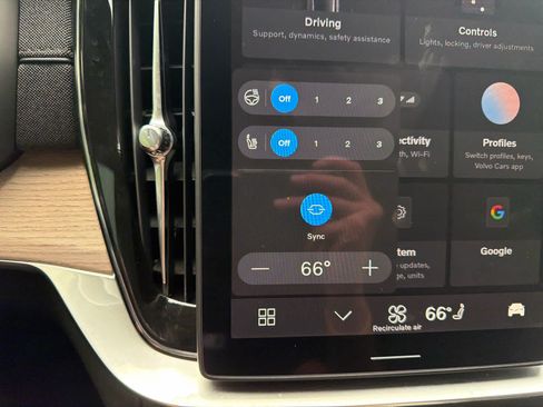 Certified 2026 Volvo XC90 B6 Plus AWD/4WD image 41