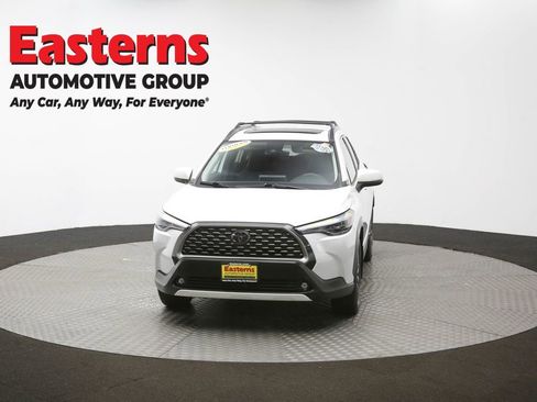 Used 2022 Toyota Corolla Cross XLE w/ Convenience Package image 50