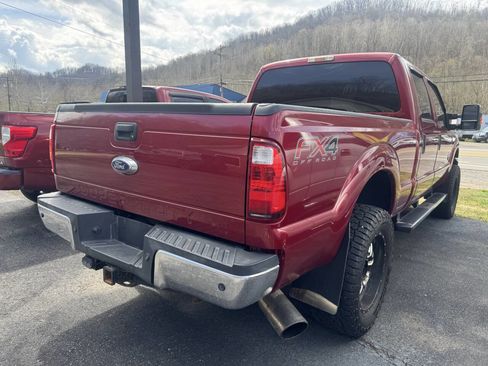 Used 2015 Ford F250 XLT w/ XLT Premium Package image 8