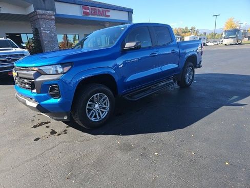 Used 2024 Chevrolet Colorado LT image 37