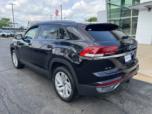 Used 2023 Volkswagen Atlas Cross Sport SE w/ Panoramic Sunroof Package AWD/4WD image 4