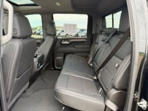 Used 2025 GMC Sierra 3500 Denali AWD/4WD image 33