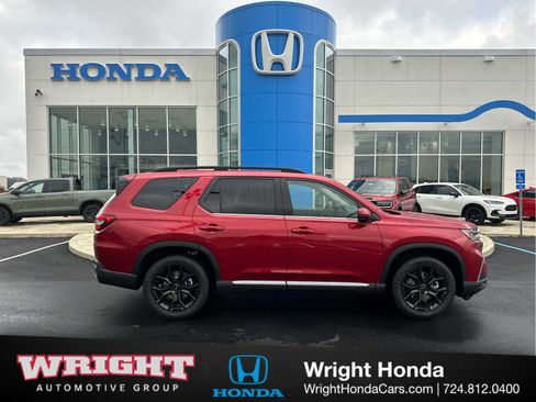 New 2025 Honda Pilot Touring image 1