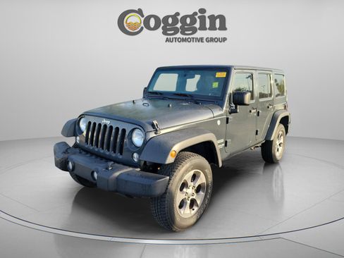 Used 2017 Jeep Wrangler Unlimited Sport w/ Max Tow Package AWD/4WD image 1