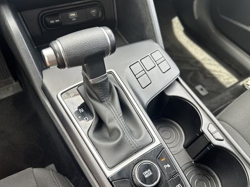 Used 2023 Kia Sportage LX image 14