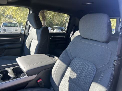 New 2026 RAM 1500 4x4 Crew Cab image 12