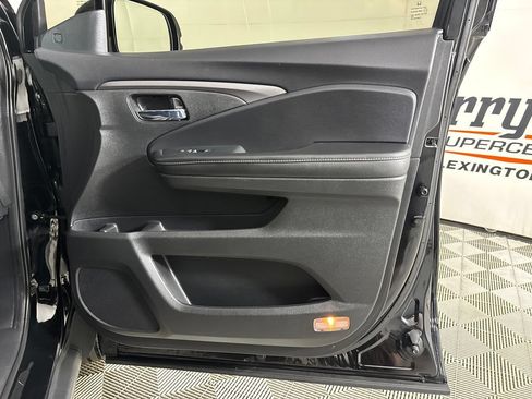 Used 2023 Honda Ridgeline RTL-E image 28