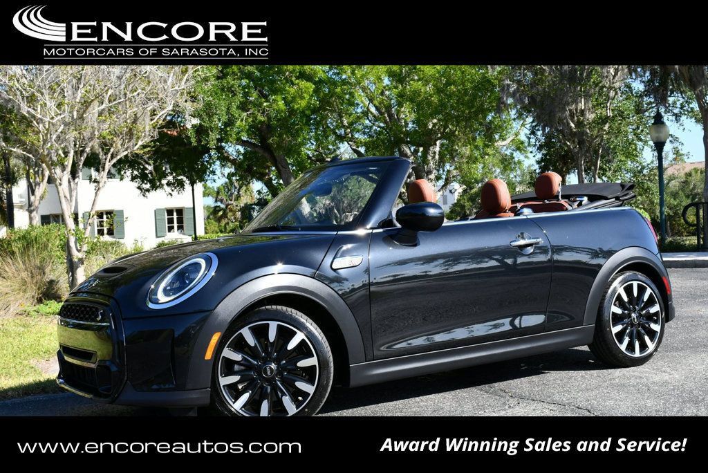 Used 2024 MINI Cooper S w/ Signature Upholstery Package FWD image 1