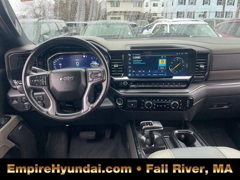 Used 2023 Chevrolet Silverado 1500 ZR2 image 17