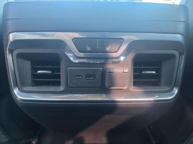 Used 2020 GMC Sierra 2500 AT4 w/ AT4 Premium Package AWD/4WD image 25