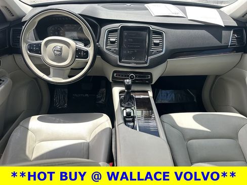 Used 2019 Volvo XC90 T5 Momentum w/ Multimedia Package image 15