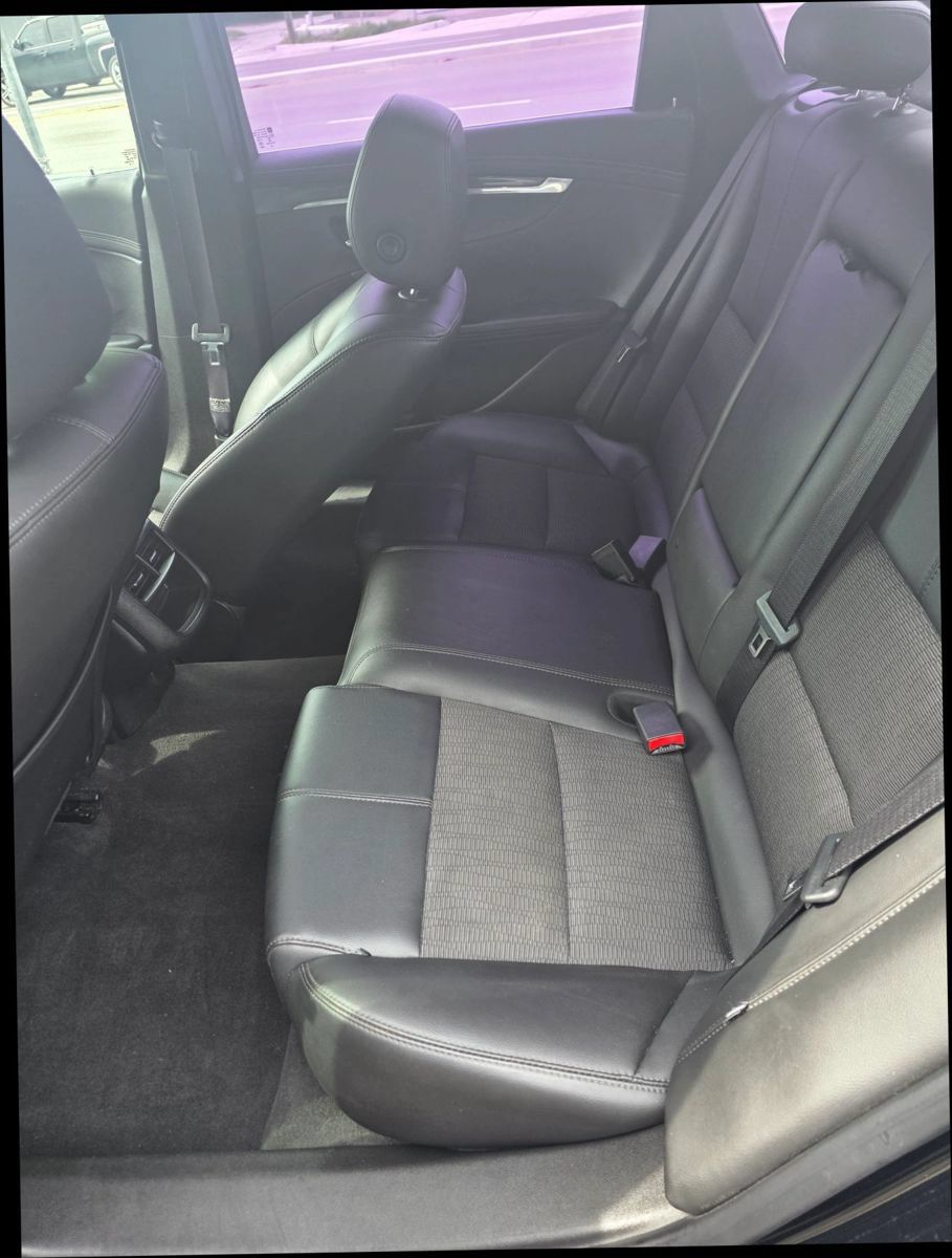 Used 2017 Chevrolet Impala LT w/ Convenience Package FWD image 17