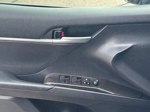 Used 2024 Toyota Camry SE w/ Cold Weather Package FWD image 33