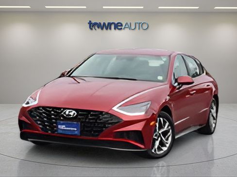 Used 2023 Hyundai Sonata SEL w/ Preferred Accessory Package FWD image 9