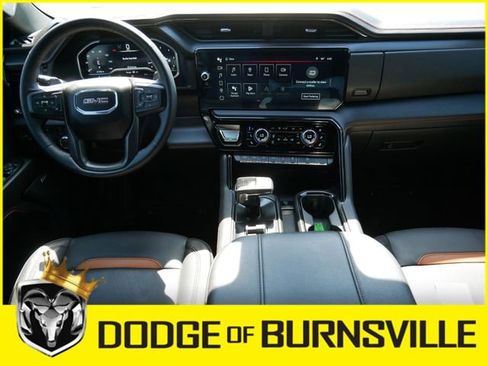 Used 2024 GMC Sierra 1500 AT4 w/ Technology Package AWD/4WD image 15