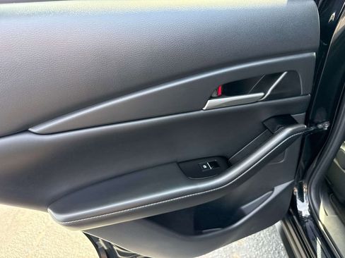 Certified 2025 MAZDA CX-30 AWD 2.5 S w/ Select Sport Pkg image 10