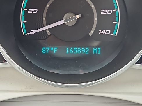 Used 2011 Chevrolet Malibu LS FWD image 16