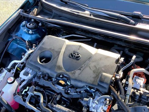 Used 2025 Toyota Camry SE w/ Convenience Package image 35