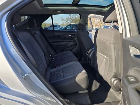 Used 2022 Chevrolet Equinox LT image 23