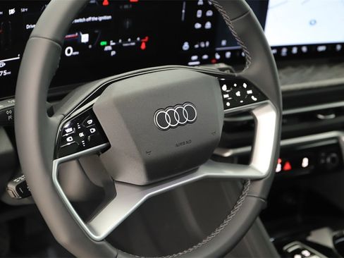 New 2025 Audi Q5 Prestige image 16